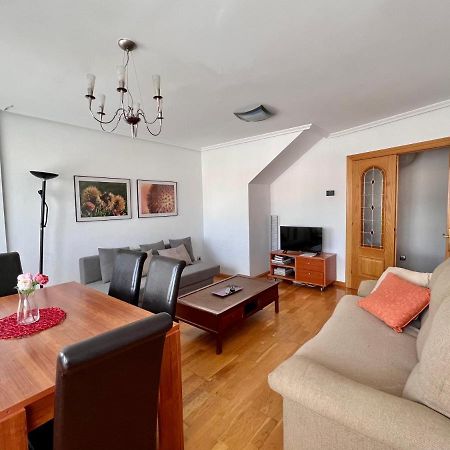 Housingleon - Conde Duplex Con Garaje Gratuito Apartment Exterior photo